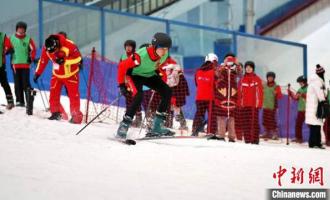 全国第十一届残运会暨第八届特奥会迷你滑雪比赛开赛