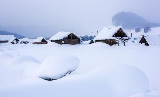 王宝山委员建议：普及发展冰雪运动 培育壮大冰雪产业