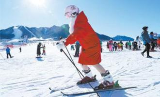 人民日报：冰雪旅游持续升温 冰雪装备吸引眼球 冰雪文化亮点纷呈