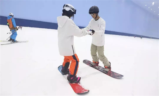 初学者学习滑雪