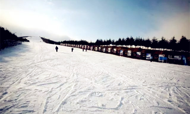 山东青岛即墨天泰滑雪场