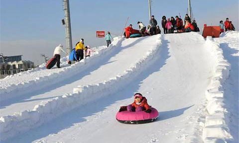 北京朝阳蓝调庄园滑雪场