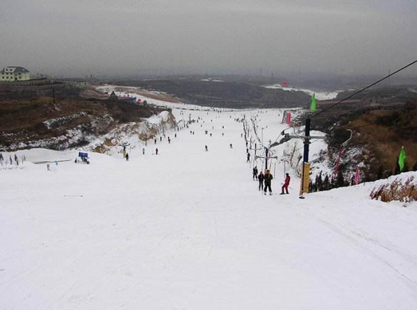 山西太原九龙国际滑雪场2