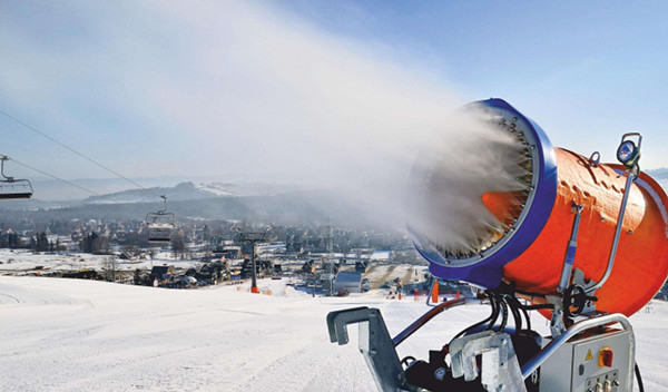 自动造雪机