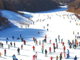 内蒙古赤峰美林谷滑雪场