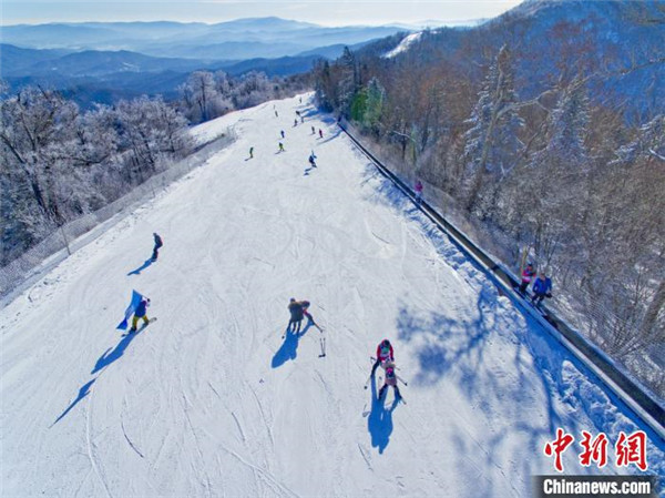 亚布力阳光度假村滑雪场