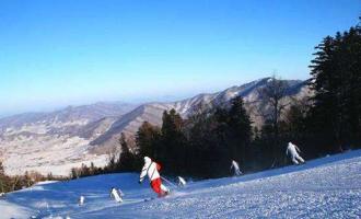 室外滑雪场下雨如何处理