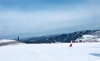 长春市莲花山滑雪场有初级滑道吗？